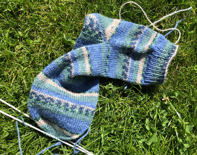 Gestrickte Socken Glitzer Blau und Grün