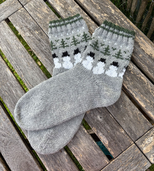 Handgestrickte Socken